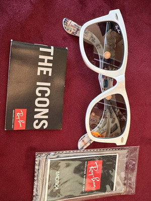 Ray-Ban Wayfarer RB2140 1032/32 sunglasses like new, Rare Prints Subway Map