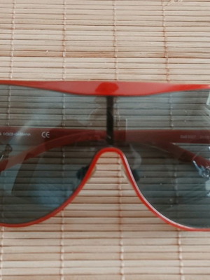 Dolce & Gabbana red sunglasses like new