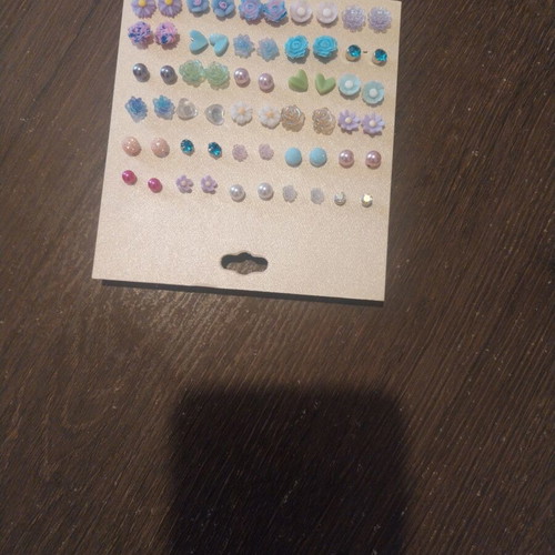 Children's earrings new, pack of 30, steel and plastic