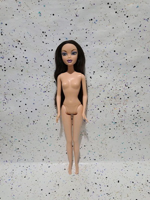 My Scene Shopping Spree Nolee doll used with flaws