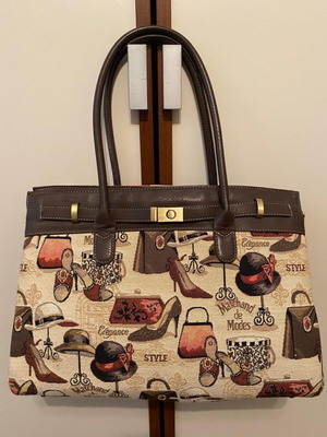 Signare Boutique Tapestry Shoulder Bag like new, multicolor