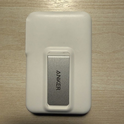 Anker MagGo Power Bank 10K in very good condition