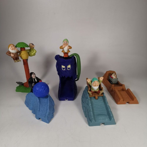 McDonald's Snow White and the Seven Dwarfs collectible toys set of 5 used