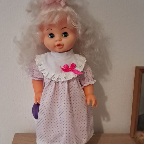 Vintage Anna doll with yo-yo in hand used