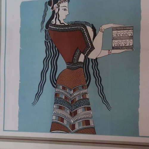 Mycenaean colored paintings used from frescoes and golden offerings