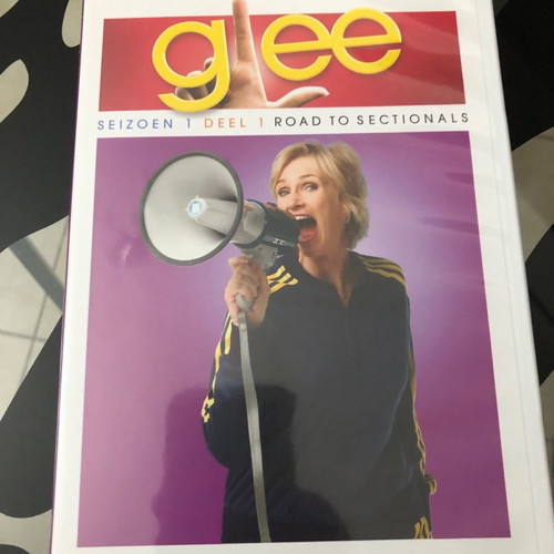 Glee Season One DVD boxset used with English subtitles 4-disc
