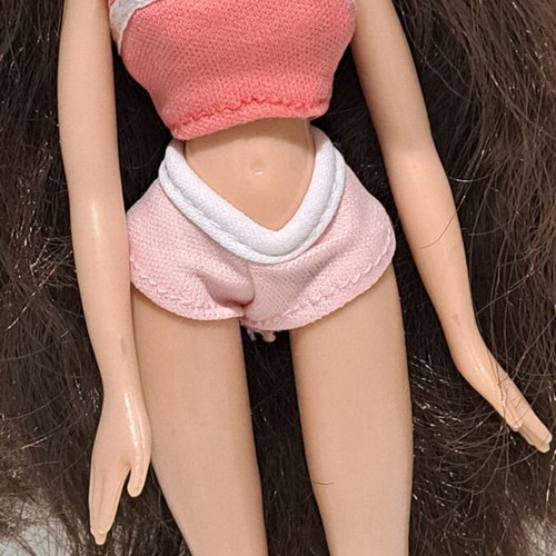 Bratz Salon'n' Spa Dana doll used, incomplete with flaws