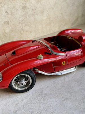 Ferrari 250 Testa Rossa 1957 μοντέλο 1:18 Burago μεταχειρισμένο