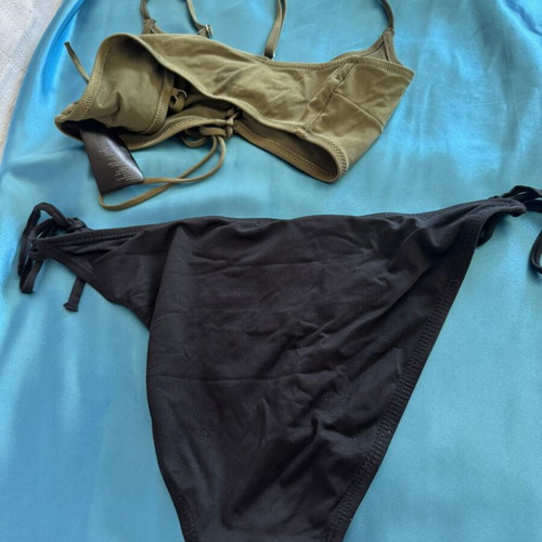 H&M bikini used, top olive and bottom black, size S