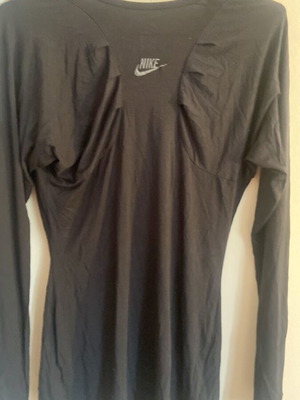 Nike shirt size S used