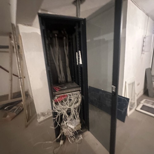 Server Rack Cabinet 42U 600x2000x600mm like new