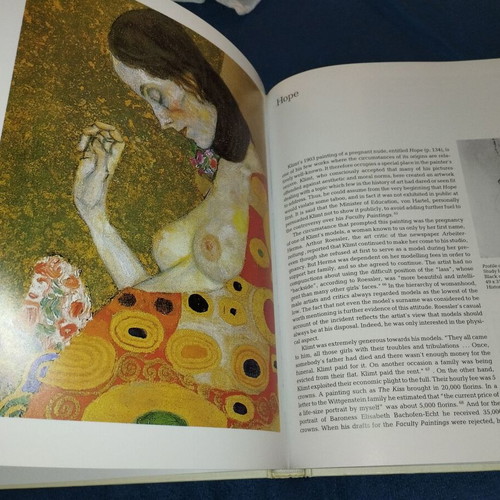 Gustav Klimt The World in Female Form Hardcover book like new