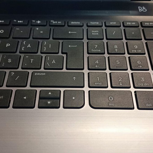 Laptop HP Pavilion 15.6" μεταχειρισμένο, AMD A8, 8GB RAM, 256GB SSD, R7 γραφικά