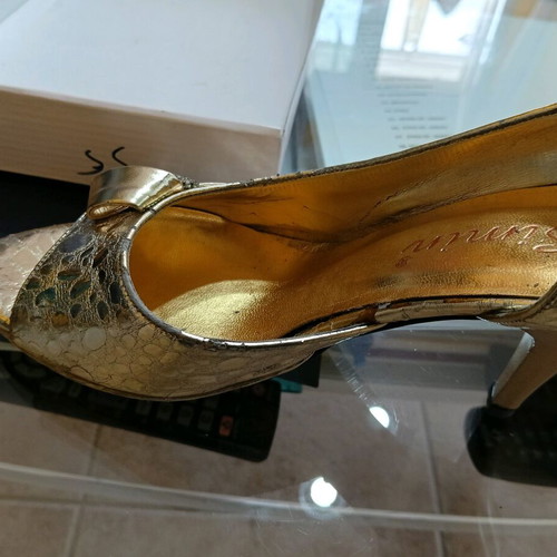 Simin women's sandals used, size 36, gold color