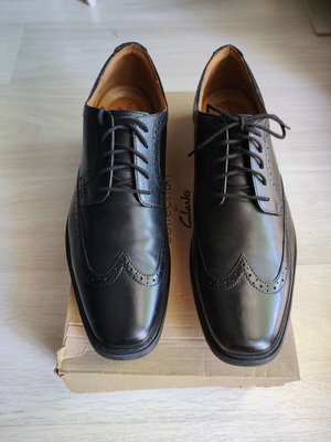 Clarks Brogue Oxford Leather Shoes Size 45 Like New Black