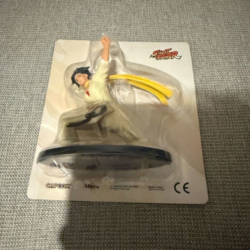 Street Fighter DeAgostini collectible figure new, scale 1:18