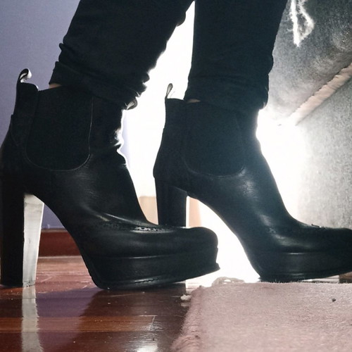Galleria di Scarpe leather women's ankle boots like new, black, size 39