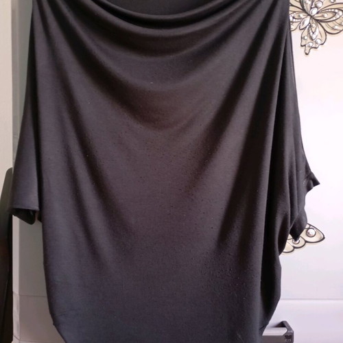 Black draped blouse like new, sizes L to XXL