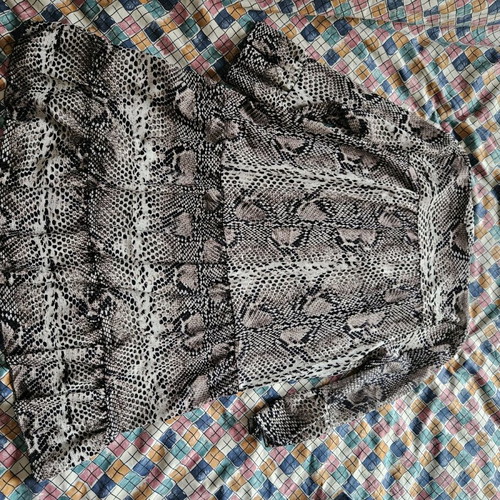 Over the knee dress snake pattern like new, black and beige