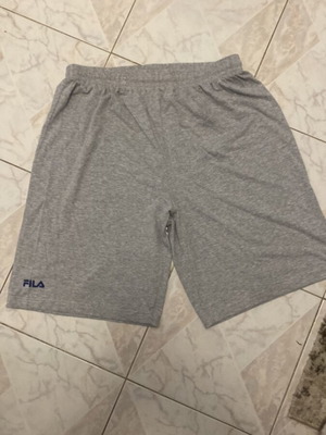 Men's gray bermuda shorts like new