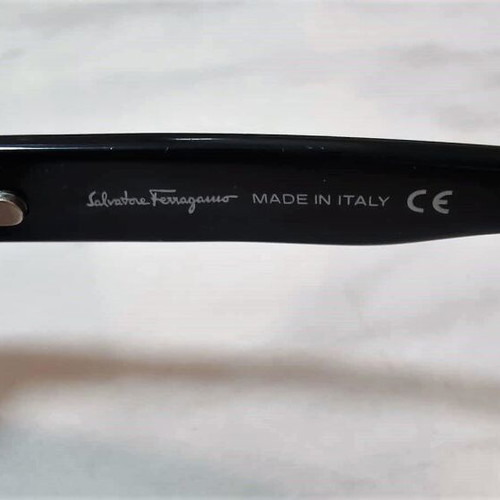 Salvatore Ferragamo Sunglasses like new, black, unisex