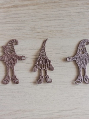 Gnomes brown foam design new, set of 3 pieces