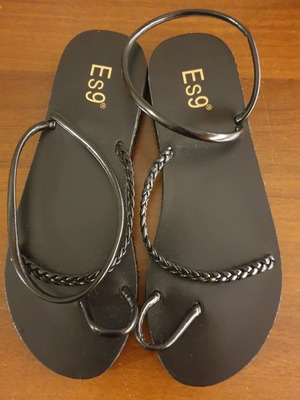 Σαγιονάρες καινούργιες μέγεθος 36 μαύρες