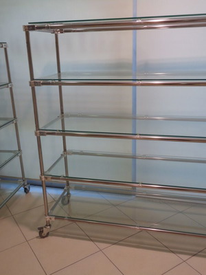 Συστήματα ραφιών inox μεταχειρισμένα, πακέτο πέντε με γυάλινα ράφια και ροδάκια