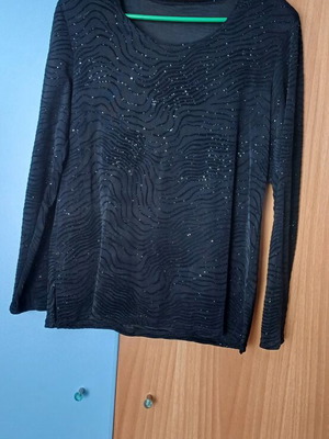 Women's blouse like new, black, one size