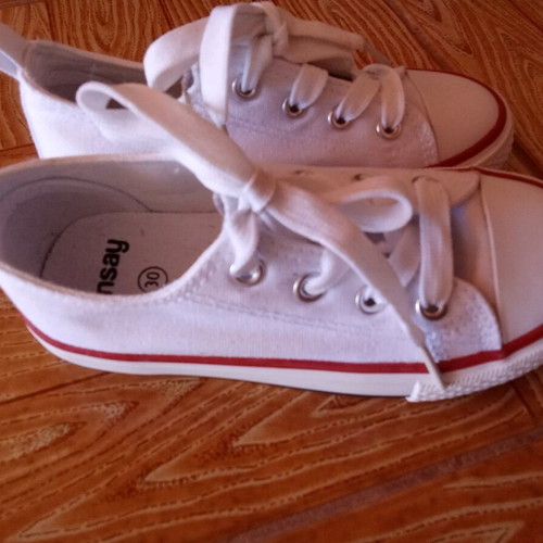 White starakia sneakers size 30 like new, unused