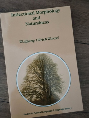 Inflectional Morphology and Naturalness new