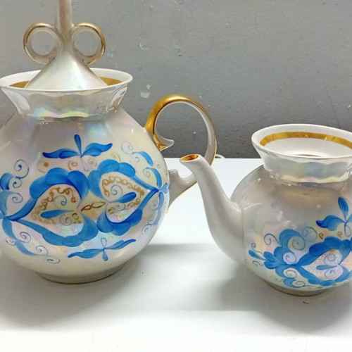 Vintage Russian porcelain teapots like new, set of two