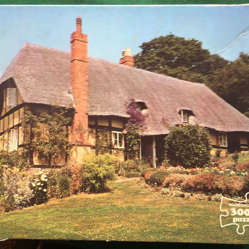 Waddingtons Thatched Cottage, Herefordshire puzzle 3000 pieces used