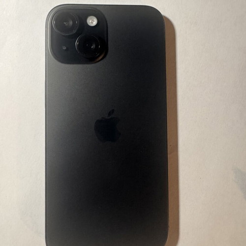 iPhone 15 128GB like new, black, dual SIM