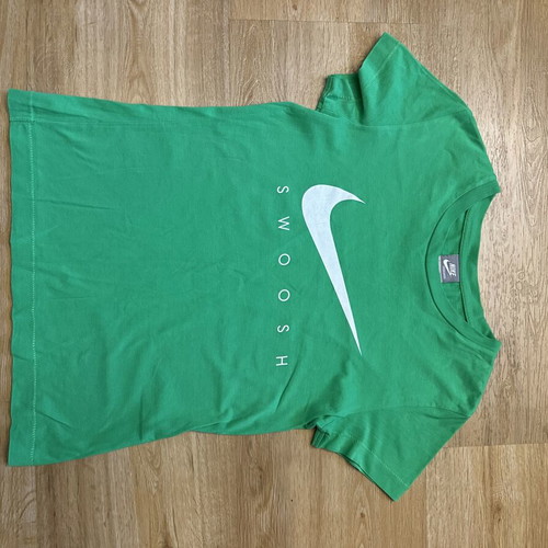 Nike Swoosh T-shirt small 168cm like new, green