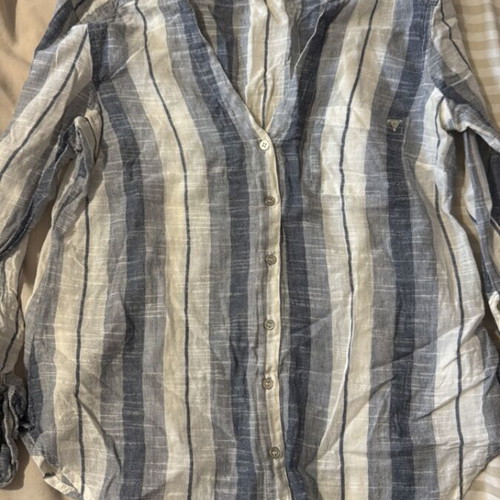 Guess shirt like new, size S, white and blue