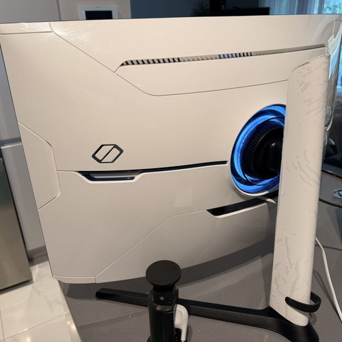 Samsung Odyssey G8 Neo 32" 4K 240Hz monitor