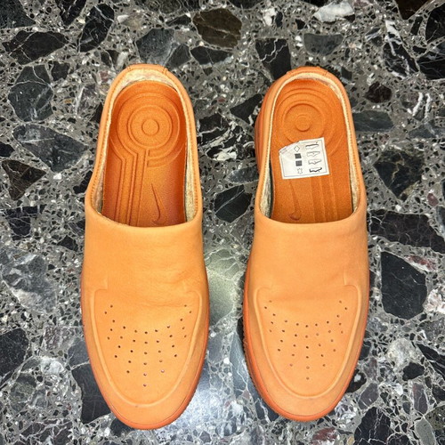 Nike slippers used, leather, orange, size 38.5