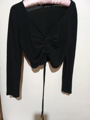 Shein cropped blouse like new, size M and L