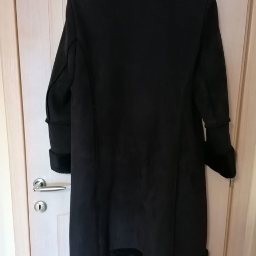 Lecomte coat like new, black with eco fur lining