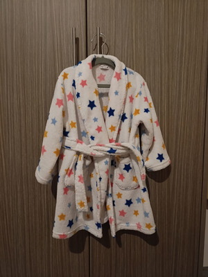 Kids fleece robe size 4-5 years, like new, white with colorful stars