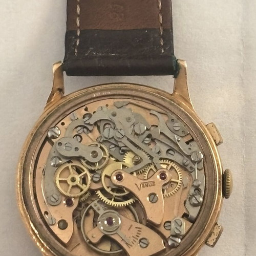 Venus gold chronograph wristwatch, 18k