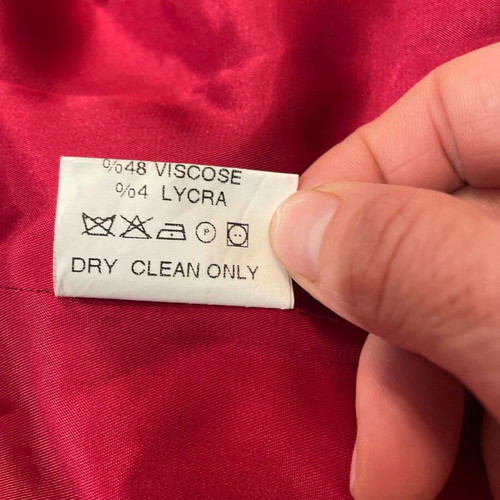 Figure red women's coat like new, medium size XL