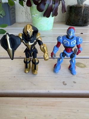Gormiti figures used, set of 2, Ultra Koga and Zefyr