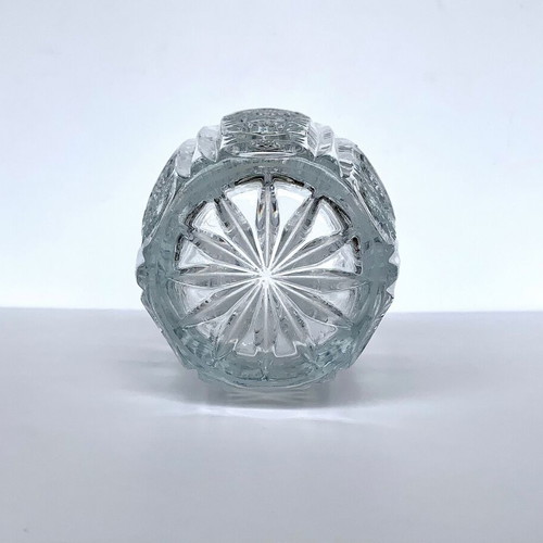 Crystal heavy vase used with rich engraving vintage 1960/70s