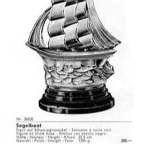 Decorative glass sailboat Nelson Art Deco 1935 like new