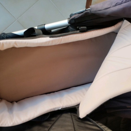 Mountain Buggy Duet twin stroller like new, narrow and off road