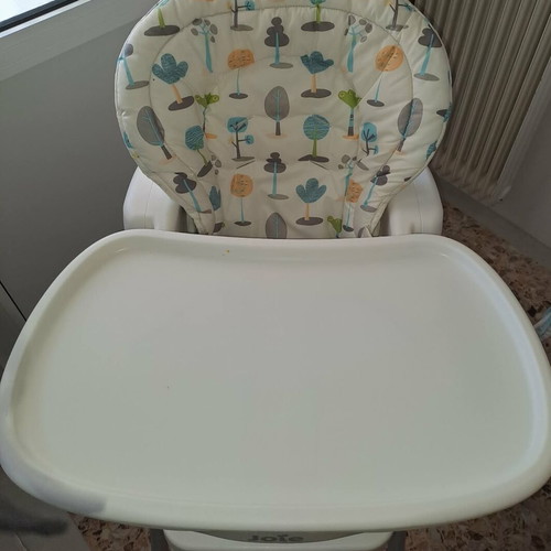Joie Baby Feeding Chair used, white with adjustable height and backrest