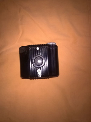 Baby brownie camera used, collectible 1950-60 with case