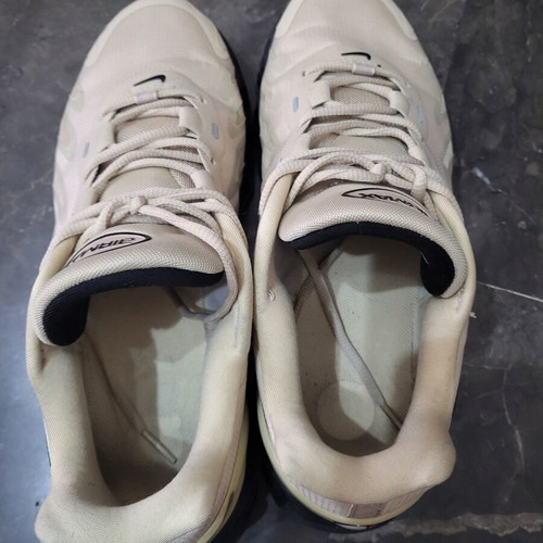 Nike Air Max Dn sneakers used, size 42, beige and black